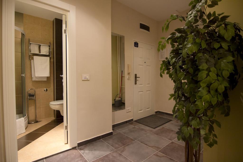 Apartment Forest Belgrado Esterno foto